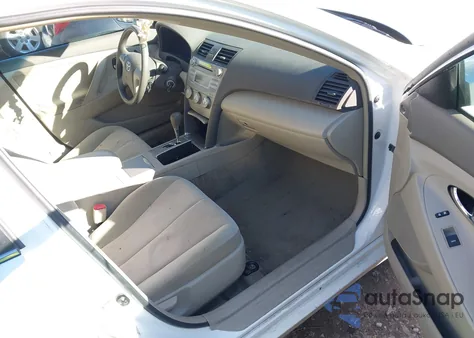 2011 Toyota Camry Le z USA, uszkodzony, nr VIN 4T1BF3EK3BU624207